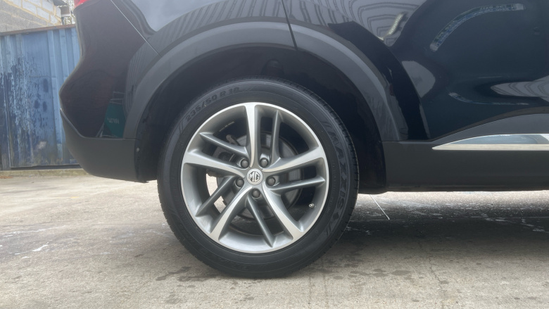 MG Hs 1.5 T-GDI Exclusive 5dr DCT Petrol Hatchback